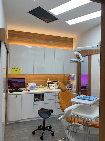 BroadSmile Dental Clinic photo 2