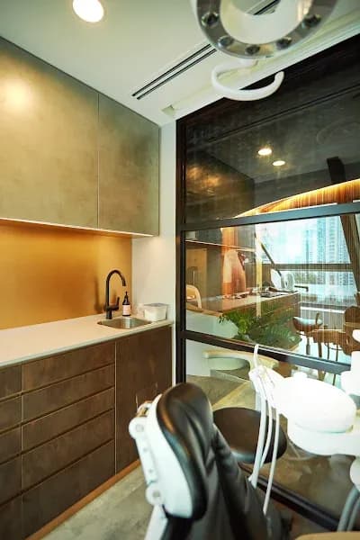 GLOW Dental Singapore clinic