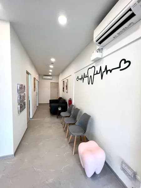 Q & M Dental Surgery clinic