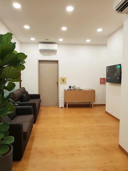 Royce Dental Aesthetic & Implant Centre clinic
